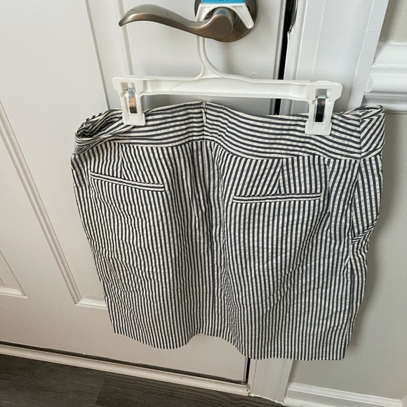 Preppy skirt - Picture 2 of 3